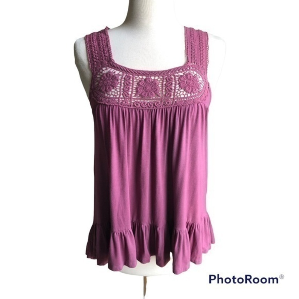 Altar’d State mauve‎ crochet neckline ruffle tank top medium